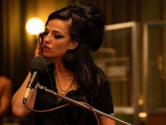 “Deze film laat niet zien wat voor een bijzondere kunstenares ze was”: internationale media bikkelhard voor Amy Winehouse-biopic