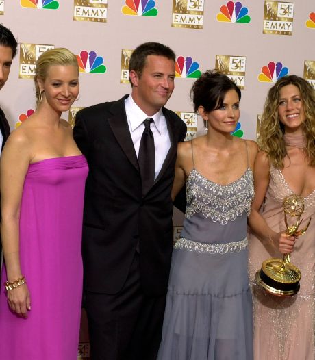 Lisa Kudrow “impatiente” de retrouver les autres acteurs de “Friends”