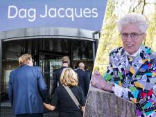 Staande ovatie van twee minuten bij afscheid Jacques d'Ancona: ‘Dag lieve vriend’