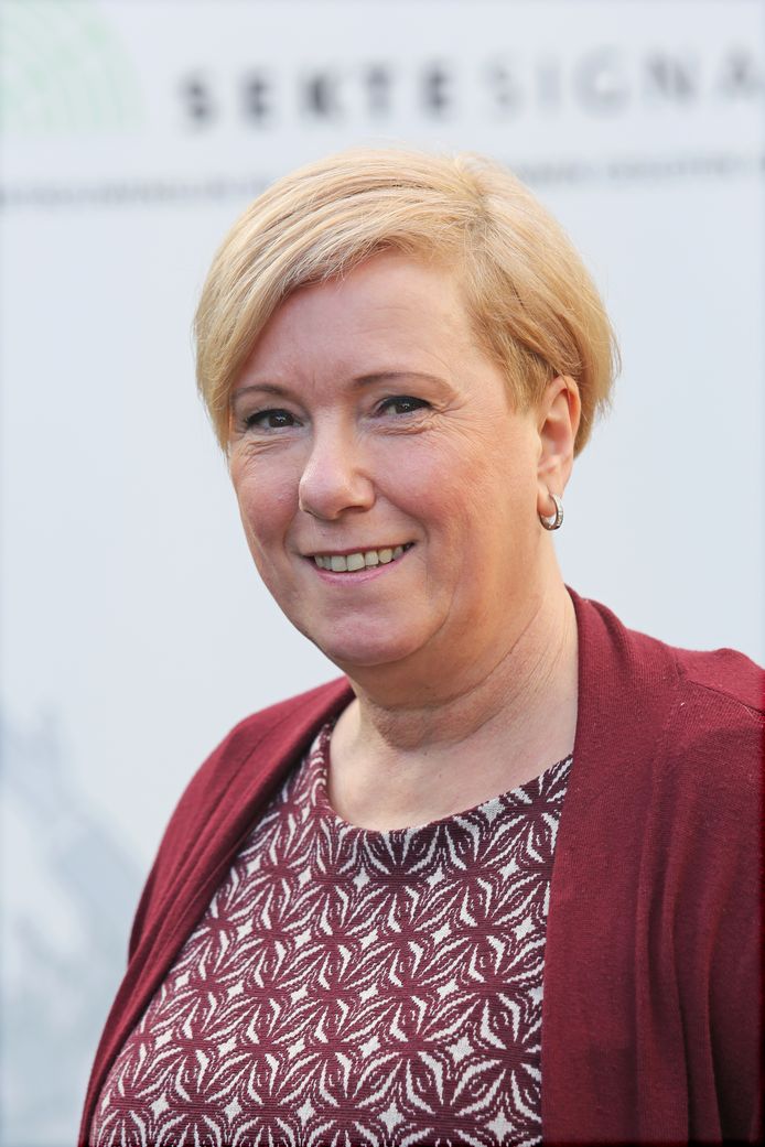 Karin Krijnen, Sektesignaal