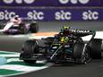 Lewis Hamilton kraakt “vreselijke” Mercedes en looft Red Bull: “Nog nooit een auto gezien die zo snel is”