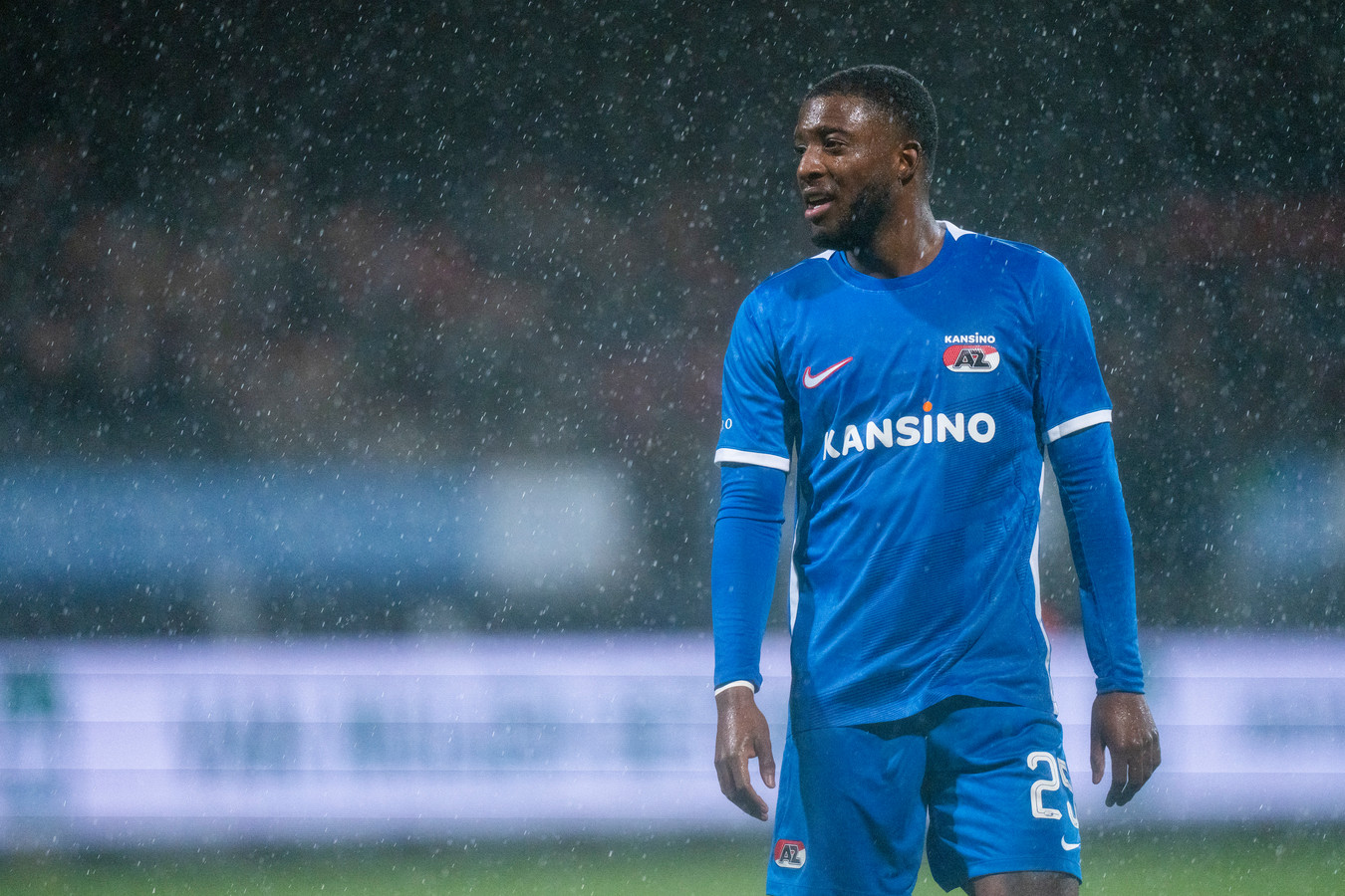 Gehavend AZ ziet ook Riechedly Bazoer wegvallen, Sven Mijnans mogelijk