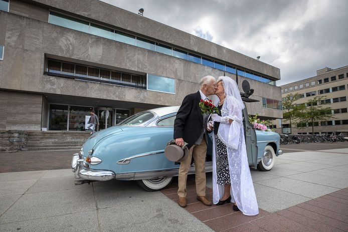 Jac en Fia Lukken trouwen na 60 jaar opnieuw.