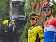 Een trieste aftocht voor Steven Kruijswijk. Net als ploeggenoot Dylan van Baarle lijkt hij de Tour de France te moeten missen.