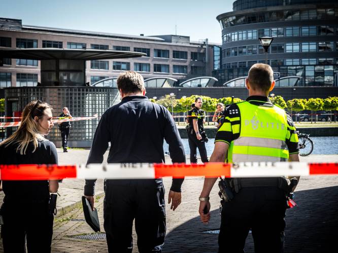 VIDEO toont moment waarop politie messentrekker neerschiet in Den Haag