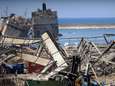 Zestien medewerkers haven Beiroet aangehouden na enorme explosie