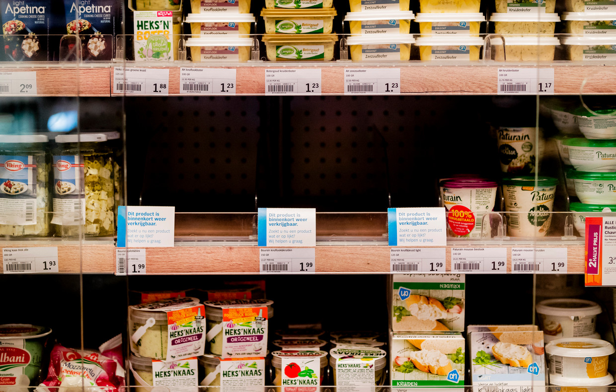 Het platleggen van transportbedrijf Bakker Logistiek, waardoor er geen kaas in winkels van Albert Heijn lag, was het gevolg van een kwetsbaarheid in Microsoft Exchange die al langer bekend was. Beeld ANP