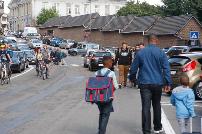 De schoolomgeving op Waaiberg.