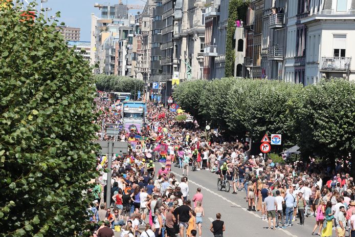 in-beeld-antwerp-pride-parade-trekt-150-000-toeschouwers-antwerp