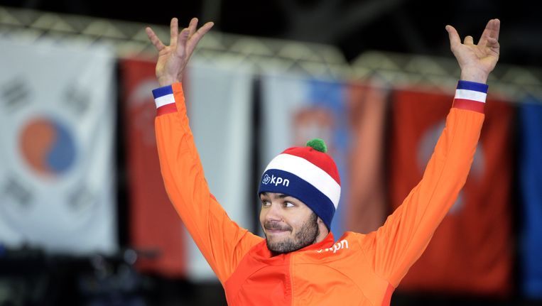 Schaatser Sjinkie Knegt won afgelopen maart goud in Moskou op de 3000 meter, tijdens het ISU wereldkampioenschap short track. Beeld AFP