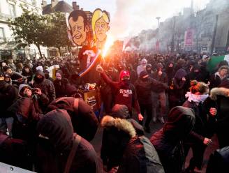 Agenten verwond bij betoging tegen Marine Le Pen in Nantes