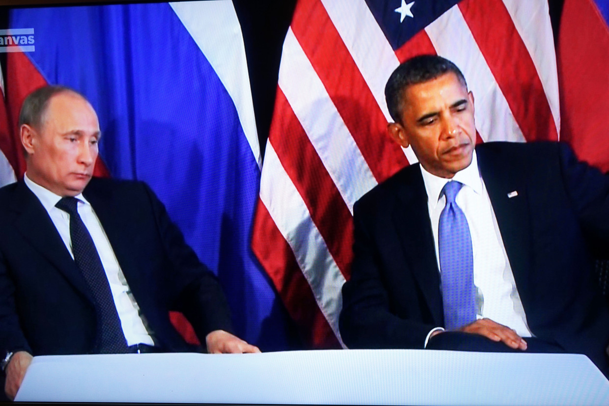 Russian President Vladimir Putin and US President Barack Obama.  photo canvas