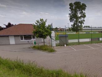 Voetbalclub KSKD Hertsberge krijgt kunstgrasveld, nieuwe verlichting en afsluiting