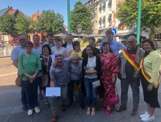 Vijftig jaar Boerenkermis De Mote-Molenmeersen, het nog enige wijkfeest: “We zijn allemaal vrienden en daarom duurt het zo lang”