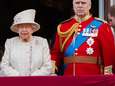 Jubileumjaar Queen overschaduwd door schandalen: “En toch blijft Andrew haar steun en toeverlaat”