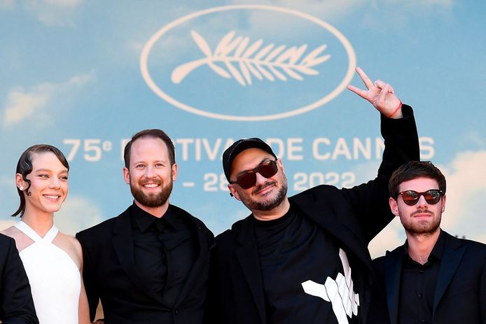 Le cinéaste et son équipe sur le tapis rouge de Cannes.