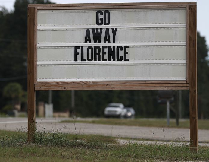 Het centrum van Florence ligt volgens het NHC nu zo'n 755 kilometer ten oost-zuidoosten van Myrtle Beach, waar ze niet zitten te wachten op het noodweer