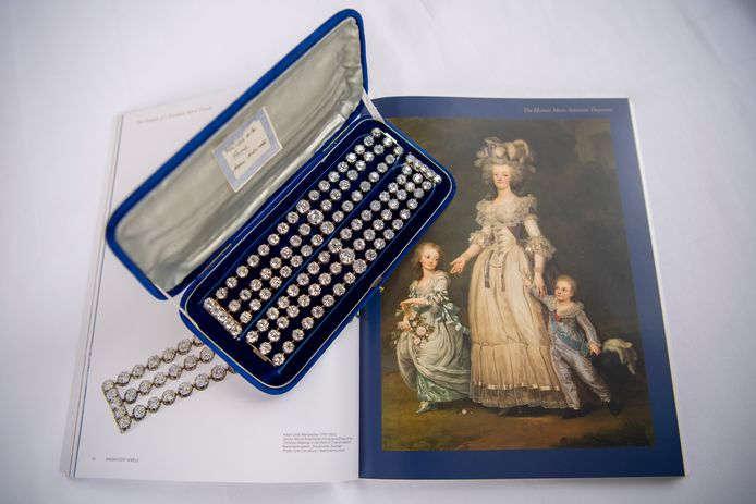 Diamanten van koningin Marie-Antoinette verkocht.ini/Keystone via AP)