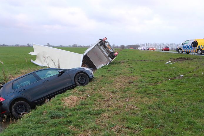 ongeluk door storm op de zeiving te vuren