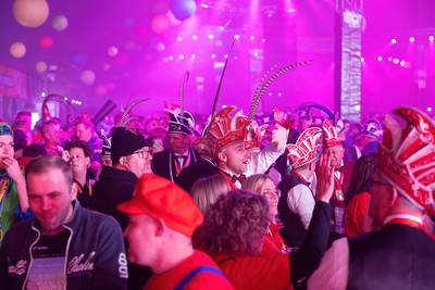 Op het Verbroederingsbal in Budel zijn bezoekers het feesten niet verleerd