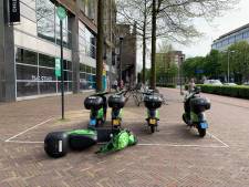 Klachtenregen over fout geparkeerde Go Sharing-scooters in Amersfoort, maar de oplossing lijkt nabij
