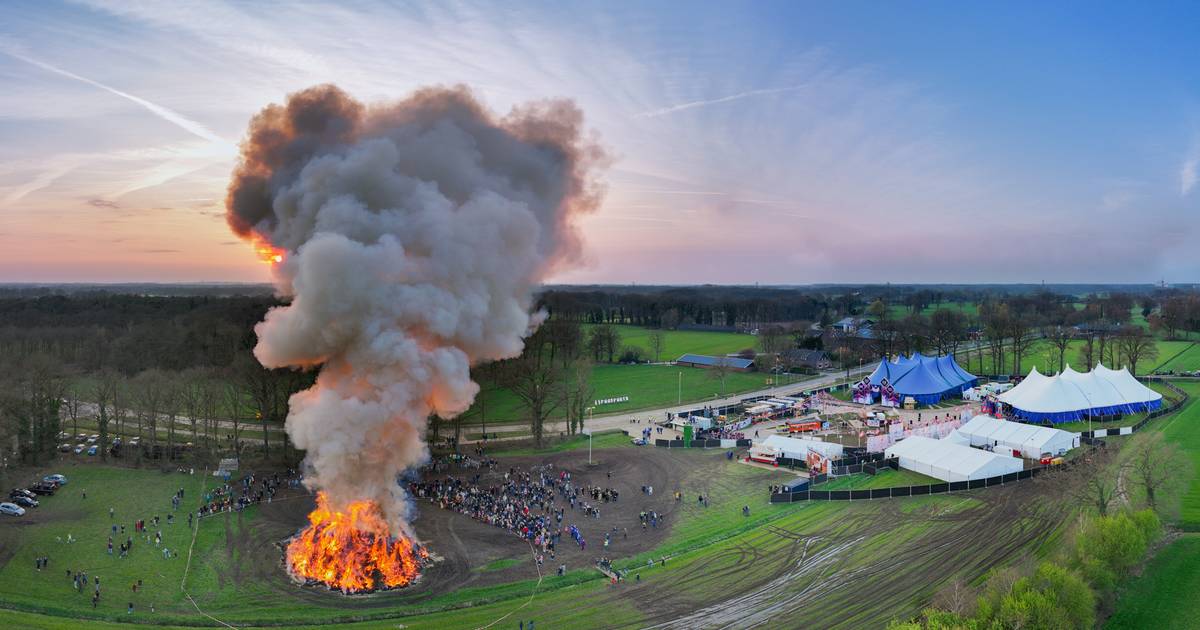 Bezoeker Paasparty Bentelo zwaar mishandeld, door groep geslagen en geschopt op festivalterrein