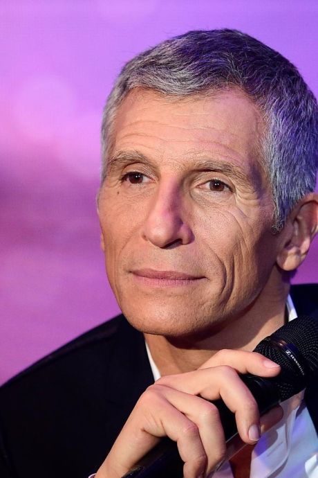 Nagui, “multimillionnaire” et “terrifiant”: nouvelles révélations sur le comportement de l’animateur