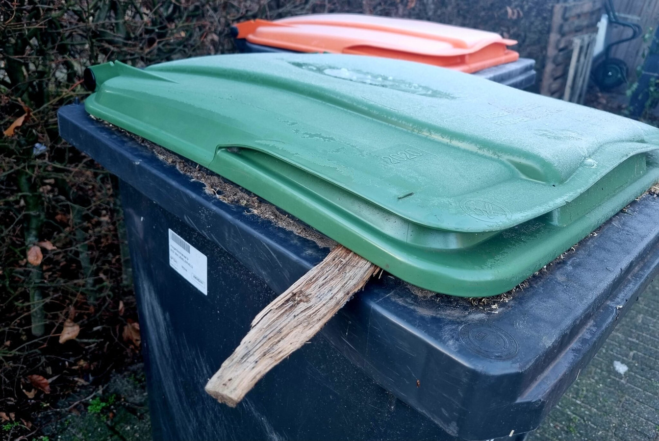 PreZero leegt containers met vastgevroren klep niet tips om het te