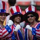 In de late herfst bindt het WK voetbal de strijd aan met het American football