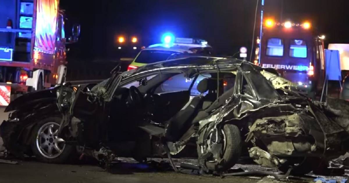 Duitse Twintiger In Opgevoerde Bmw Rijdt Voorganger Dood Met 232 Km U 3 5 Jaar Cel Drive Hln Be