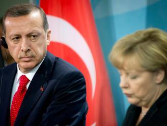 Erdogan wil persoonlijk gesprek met Merkel