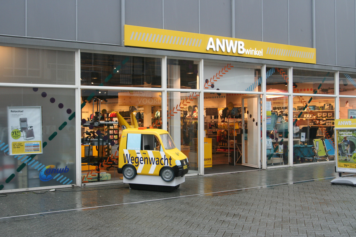 ANWBwinkel in Hengelo gaat weekje dicht voor verbouwing Foto AD.nl