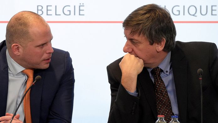 Theo Francken et Jan Jambon (N-VA).