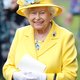 Britse hofhouding is jaloers op kledingadviseur van Queen Elizabeth