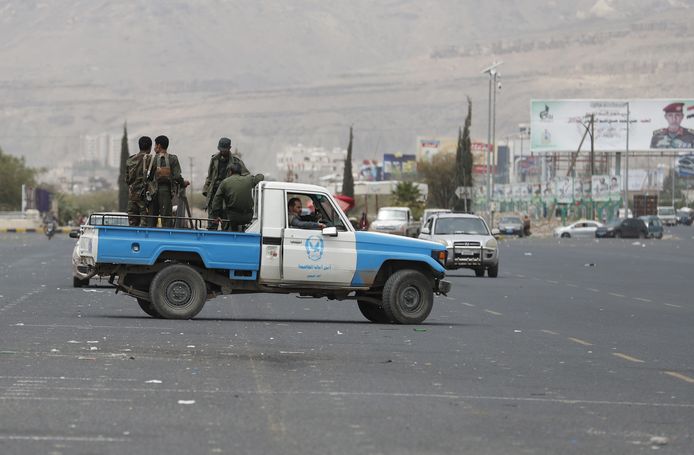 Een patrouille van pro-Houthi soldaten in Jemen.