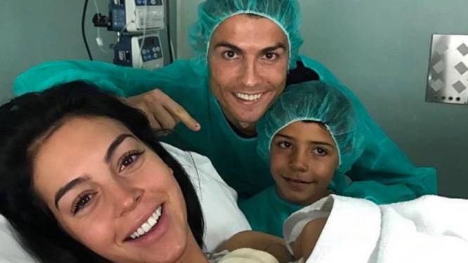 vriendin cristiano ronaldo onze dochter heeft ons dichter bij elkaar gebracht celebrities hln be