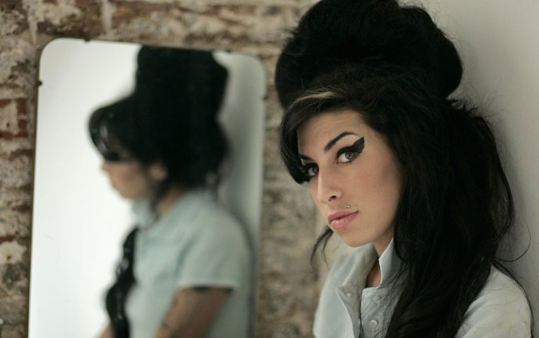De getroubleerde relatie van Amy Winehouse met muzikant Blake Fielder-Civil leverden een heel aantal prachtnummers op, waaronder 'back to black'. Beeld kos