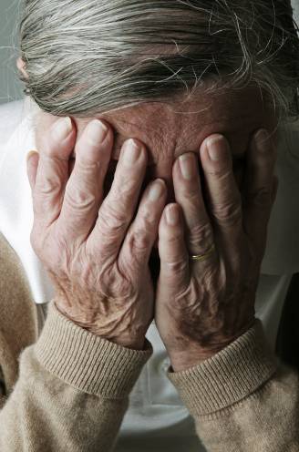 Hoe ga je om met een partner of ouder met Alzheimer? Kan je de ziekte vertragen? Expert van UZ Gent beantwoordt de meeste vragen