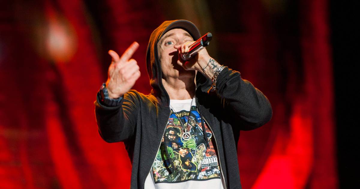 Eminem fa un’apparizione a sorpresa al concerto di Ed Sheeran |  Visualizza