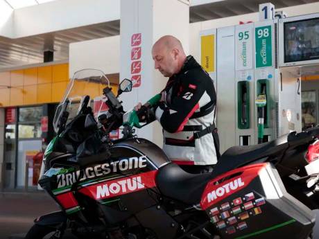 Traverser 15 pays en une journée: le pari fou de ce motard belge