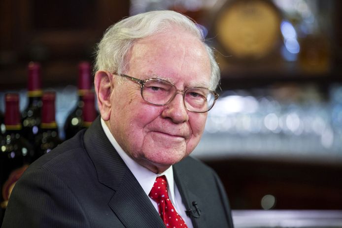 Beurslegende Warren Buffett (92) ziet in de bankencrisis mogelijk een mooie opportuniteit.