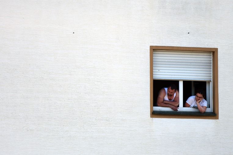 Werknemers van Tönnies moeten binnen blijven. Beeld AFP