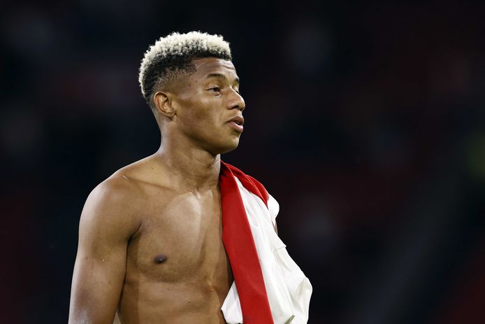 David Neres is de duurste eredivisiespeler die op een mogelijke transfer wacht.