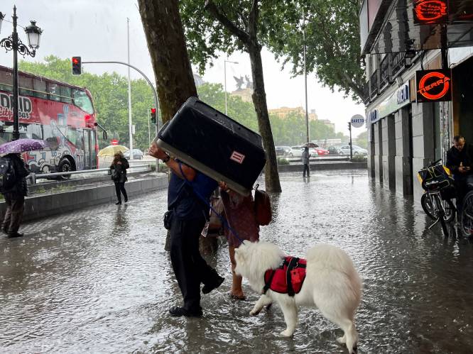 Zware regenval en onweer in Spanje na maanden zonder regen