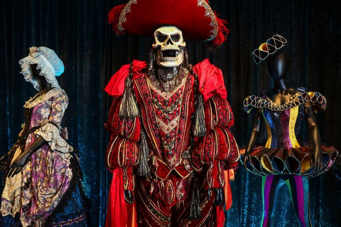 Kostuums van de musical 'The Phantom of the Opera'.