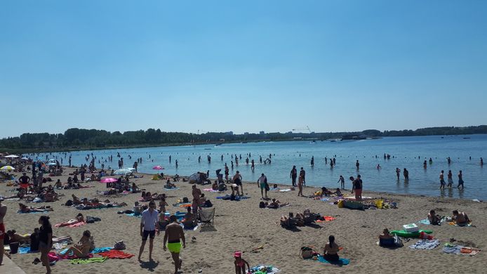 Zevenhuizerplas op Hemelvaartsdag.
