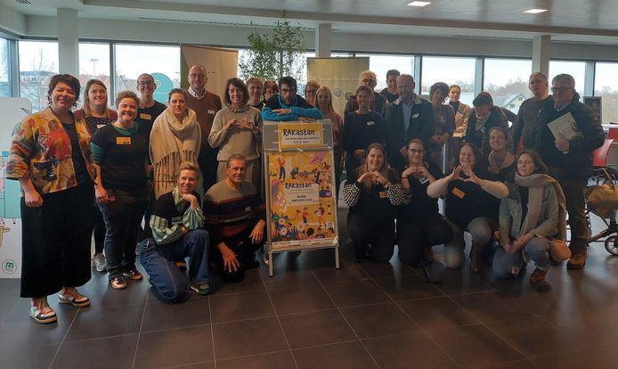 De RAKtivisten willen Roeselare verbinden via kleine gelukjes.