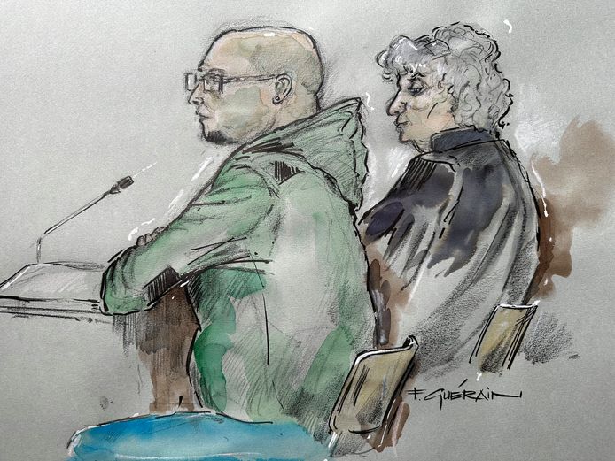 C.J. uit Wezep met rechts van hem advocaat Alwin Maarsingh.
