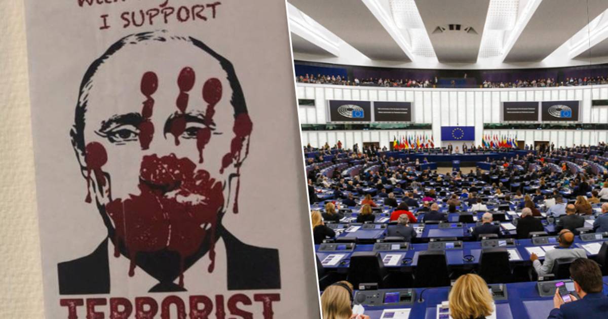 I membri del Parlamento europeo che si sono rifiutati di riconoscere la Russia come stato terrorista trovano manifesti insanguinati sulle porte dei loro uffici |  Guerra Ucraina e Russia