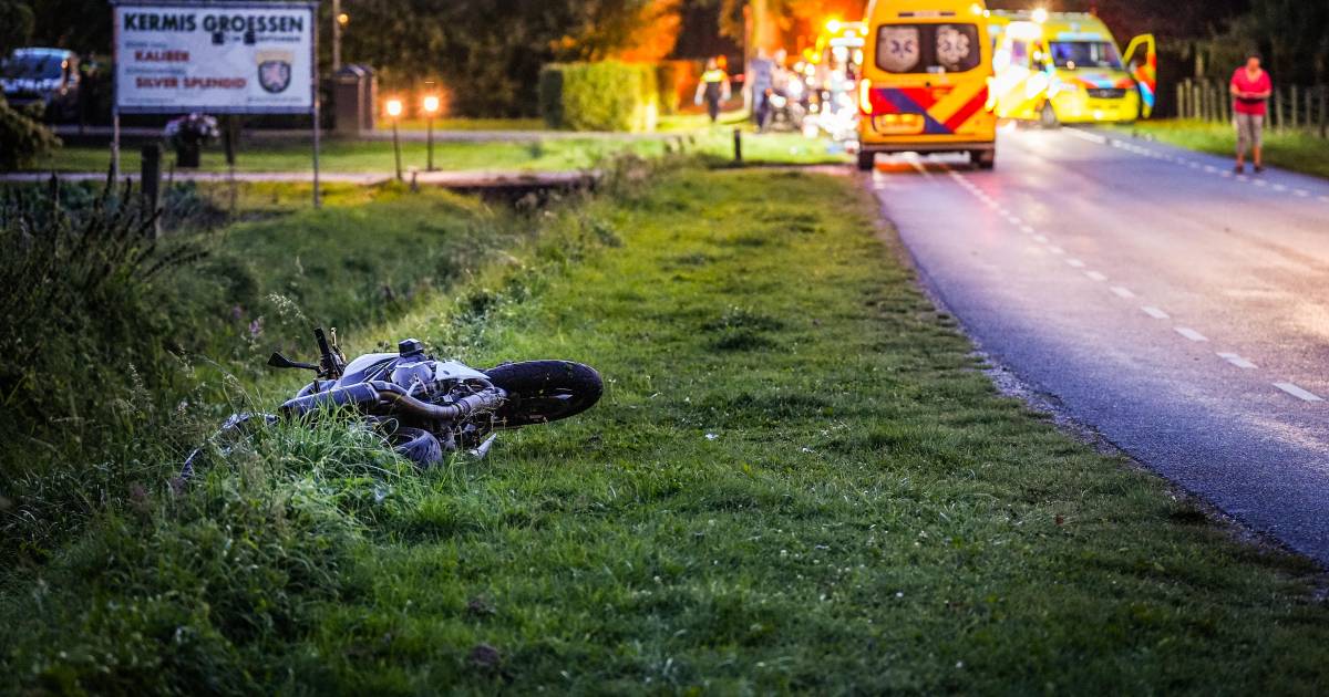 Wielrenner overleden door harde botsing met motorrijder in Groessen.